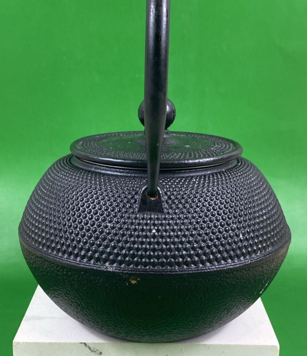 4" Cast Iron Tea Pot with Mesh Screen and Rope Wrapped Handle - Picture 3 of 10